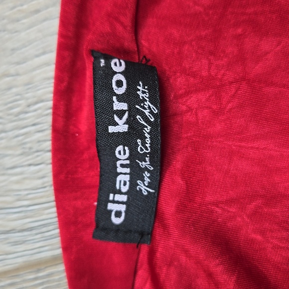 Diane Kroe red sheen dolman long sleeve boat neck top, size small - Picture 7 of 9